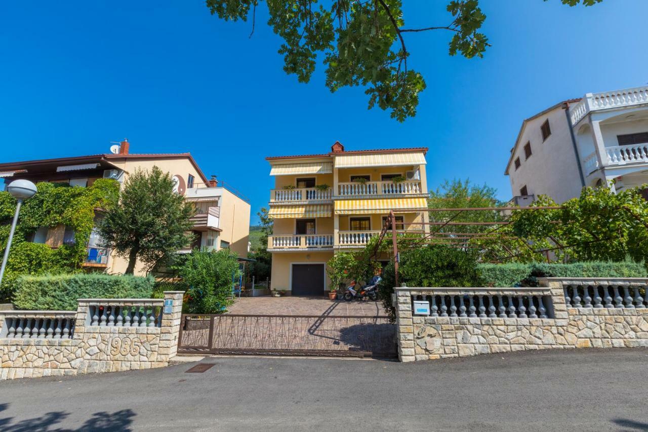 Apartman Laura Selce Buitenkant foto