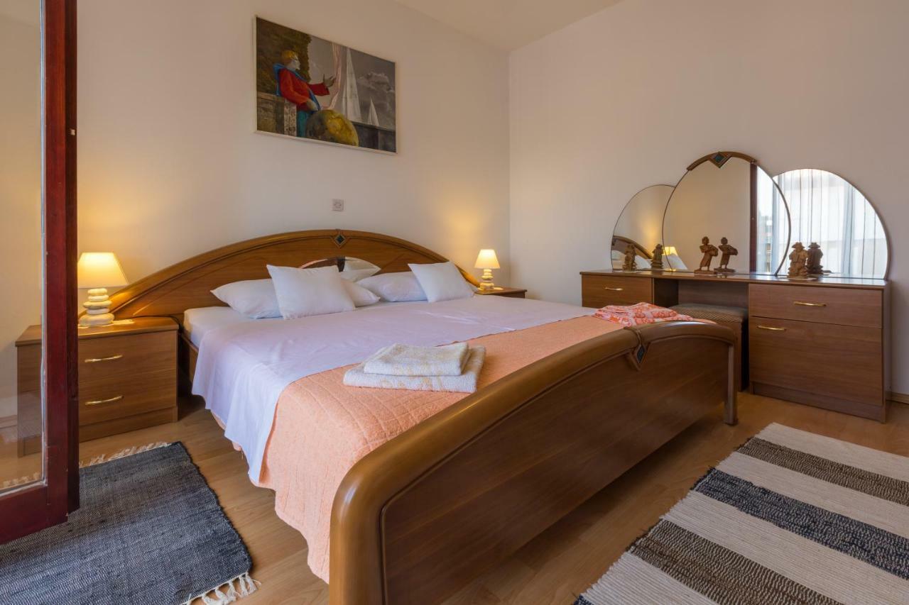Apartman Laura Selce Buitenkant foto