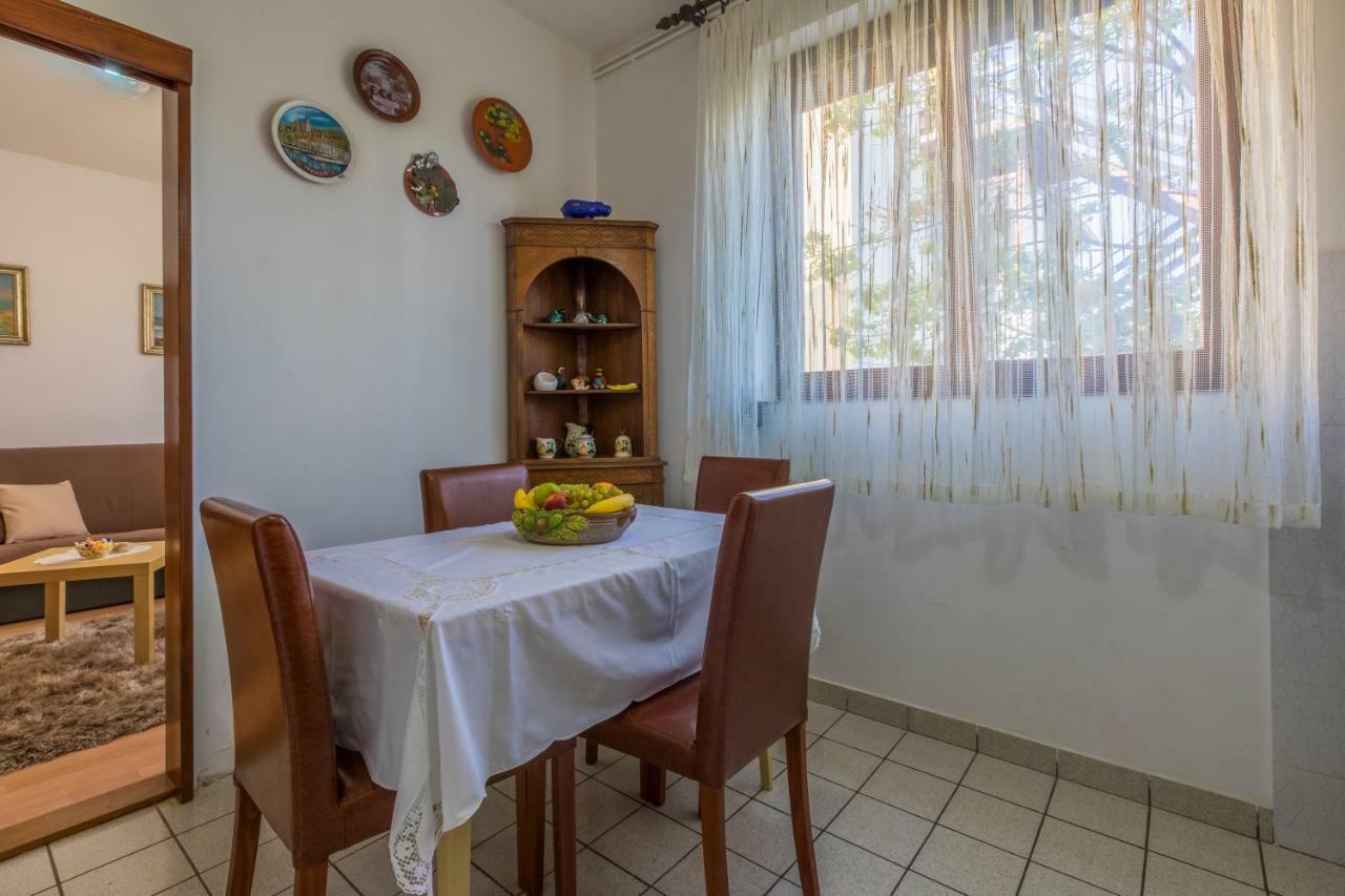 Apartman Laura Selce Buitenkant foto