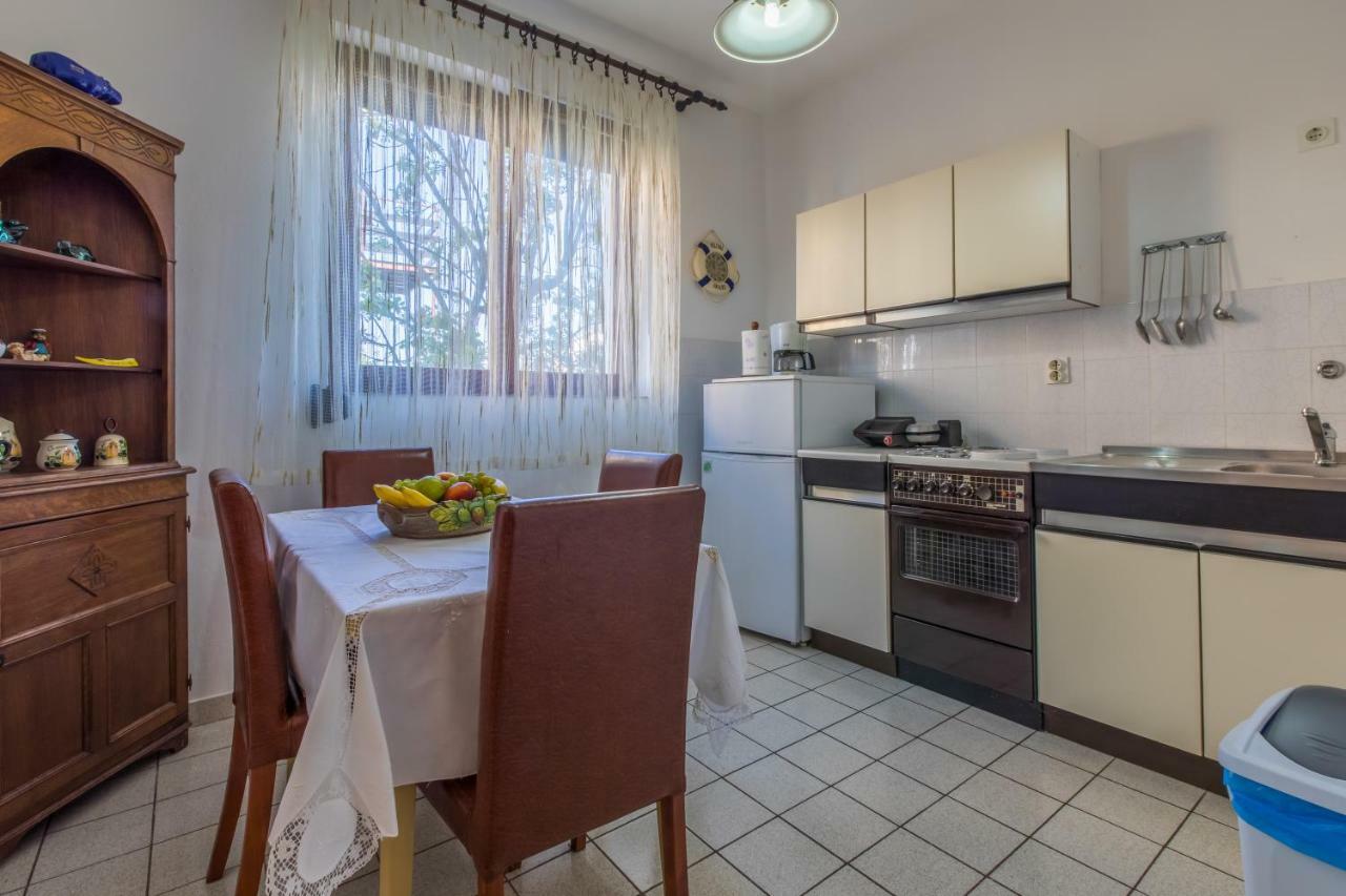 Apartman Laura Selce Buitenkant foto